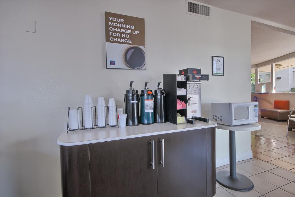Motel 6-Merced, Ca Eksteriør bilde